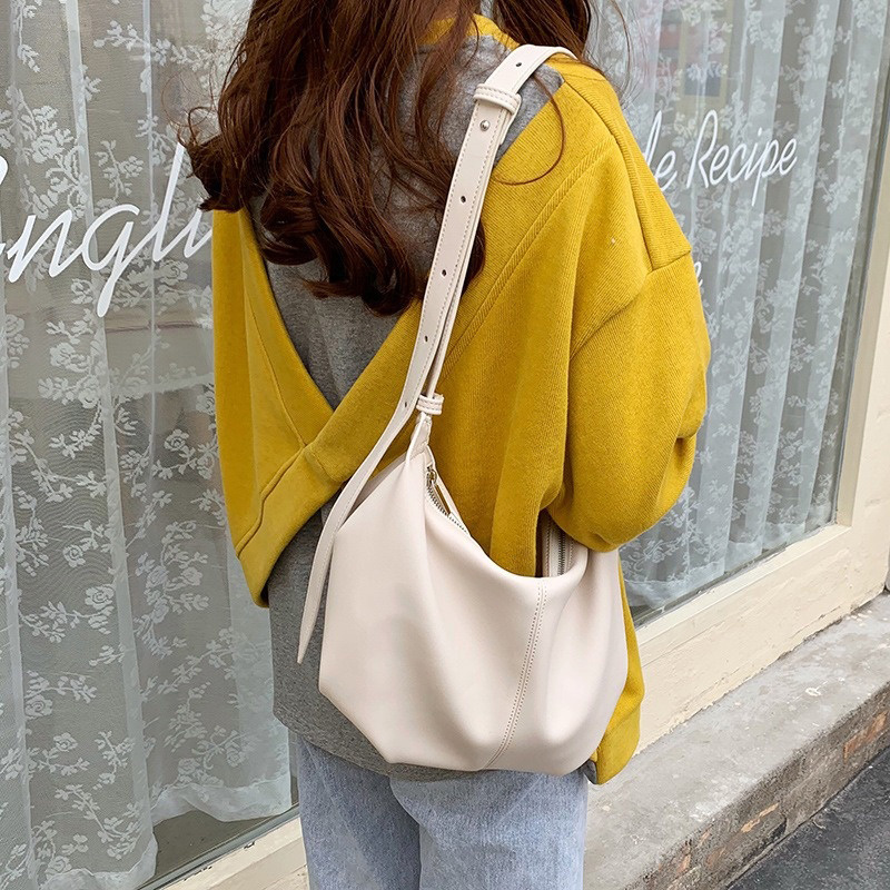 Luxury Bags Affordable - กระเป๋าถือทรงเกี๊ยวแบบรัดรูปสำหรับผู้หญิง ดีไซน์หรูหรา สีดำขาว กระเป๋าสะพายไหล่ผู้หญิง ราคาไม่แพง ขายส่ง